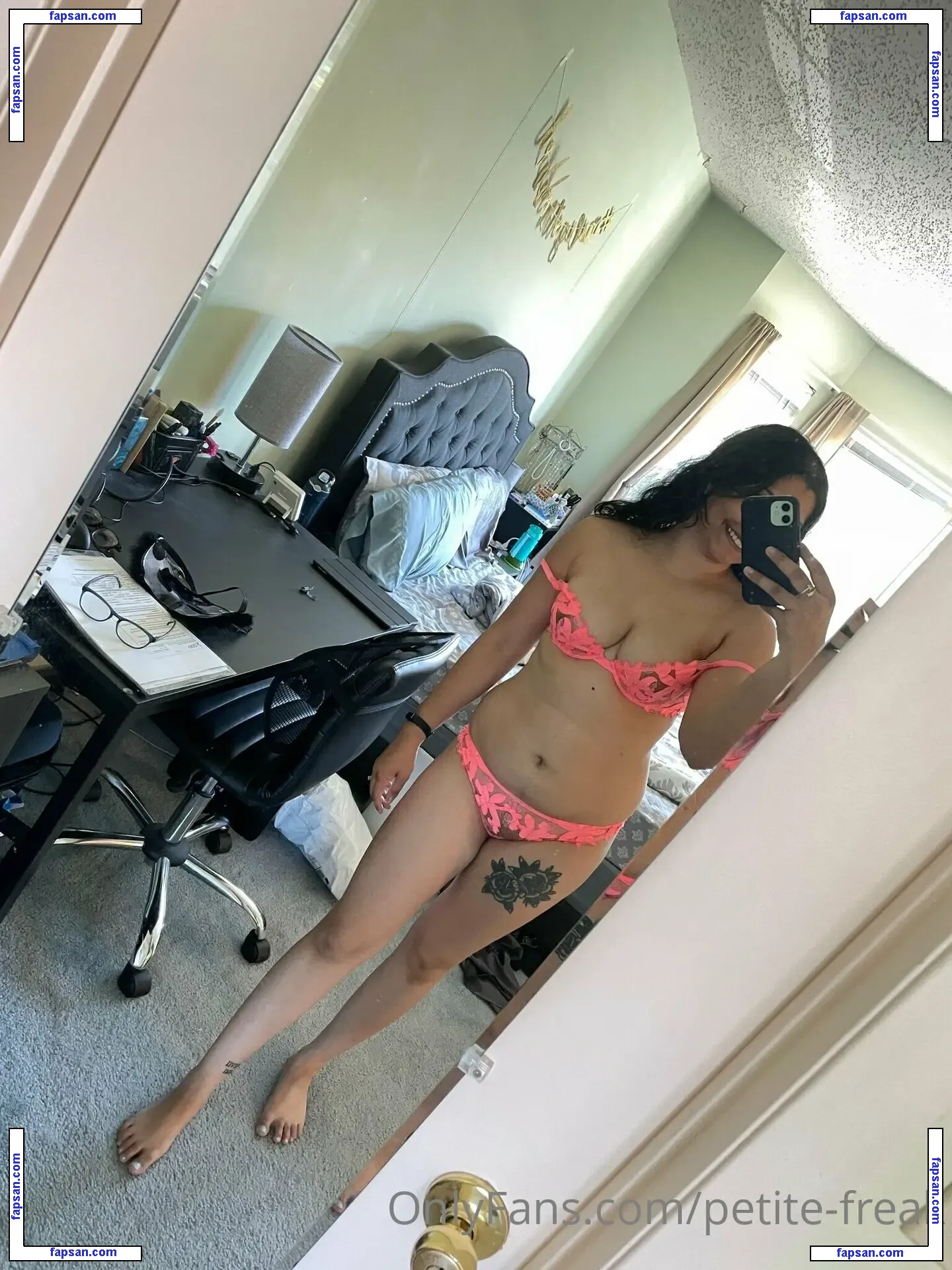 Petite-Freak / petitefreak666 / petitfreak69b nude photo #0027 from OnlyFans