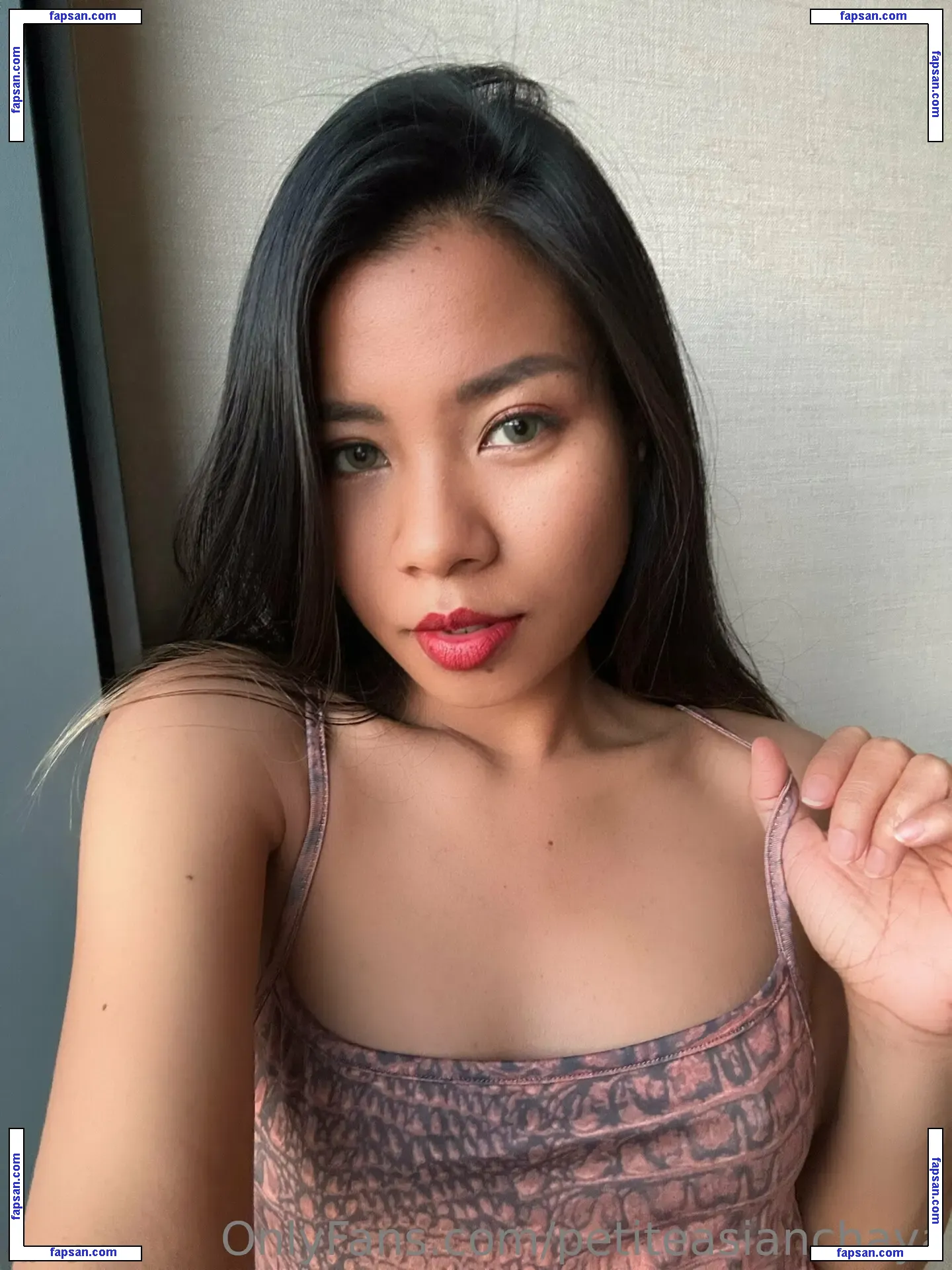 petiteasianchaya nude photo #0022 from OnlyFans