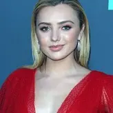 Peyton List голая #0201
