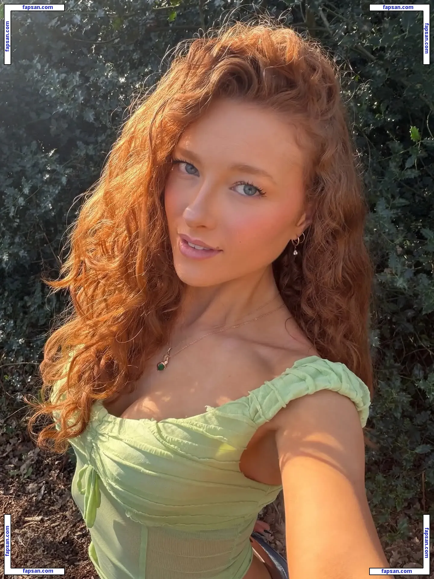 pheobeisginger голая фото #0019 с Онлифанс