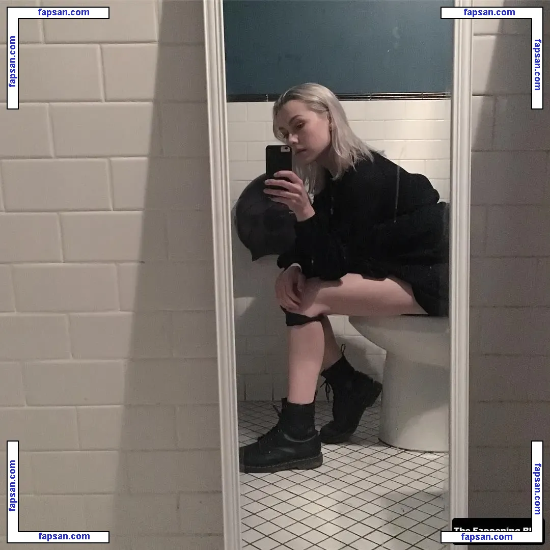 Phoebe Bridgers nude photo #0016 from OnlyFans