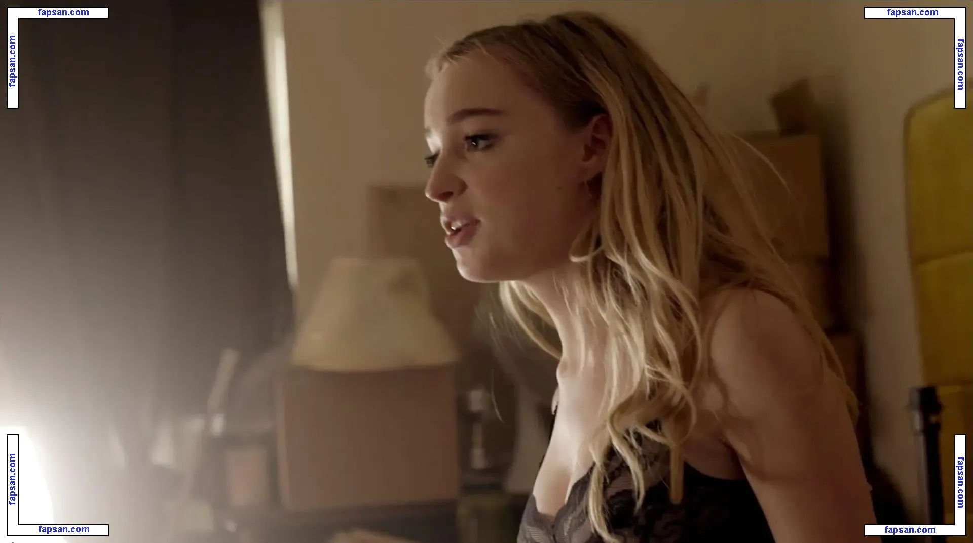 Phoebe Dynevor nude photo #0001 from OnlyFans