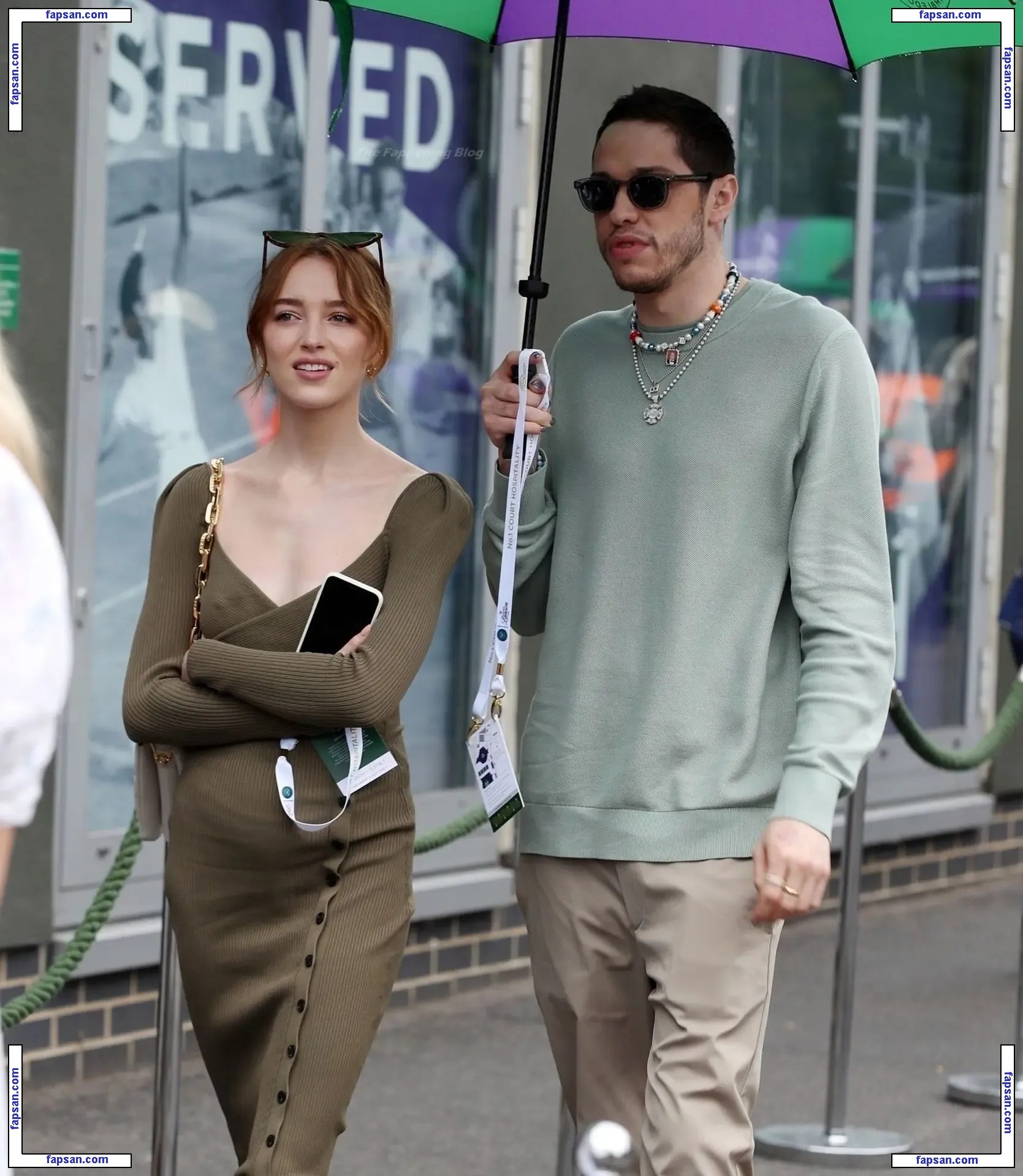 Phoebe Dynevor nude photo #0010 from OnlyFans