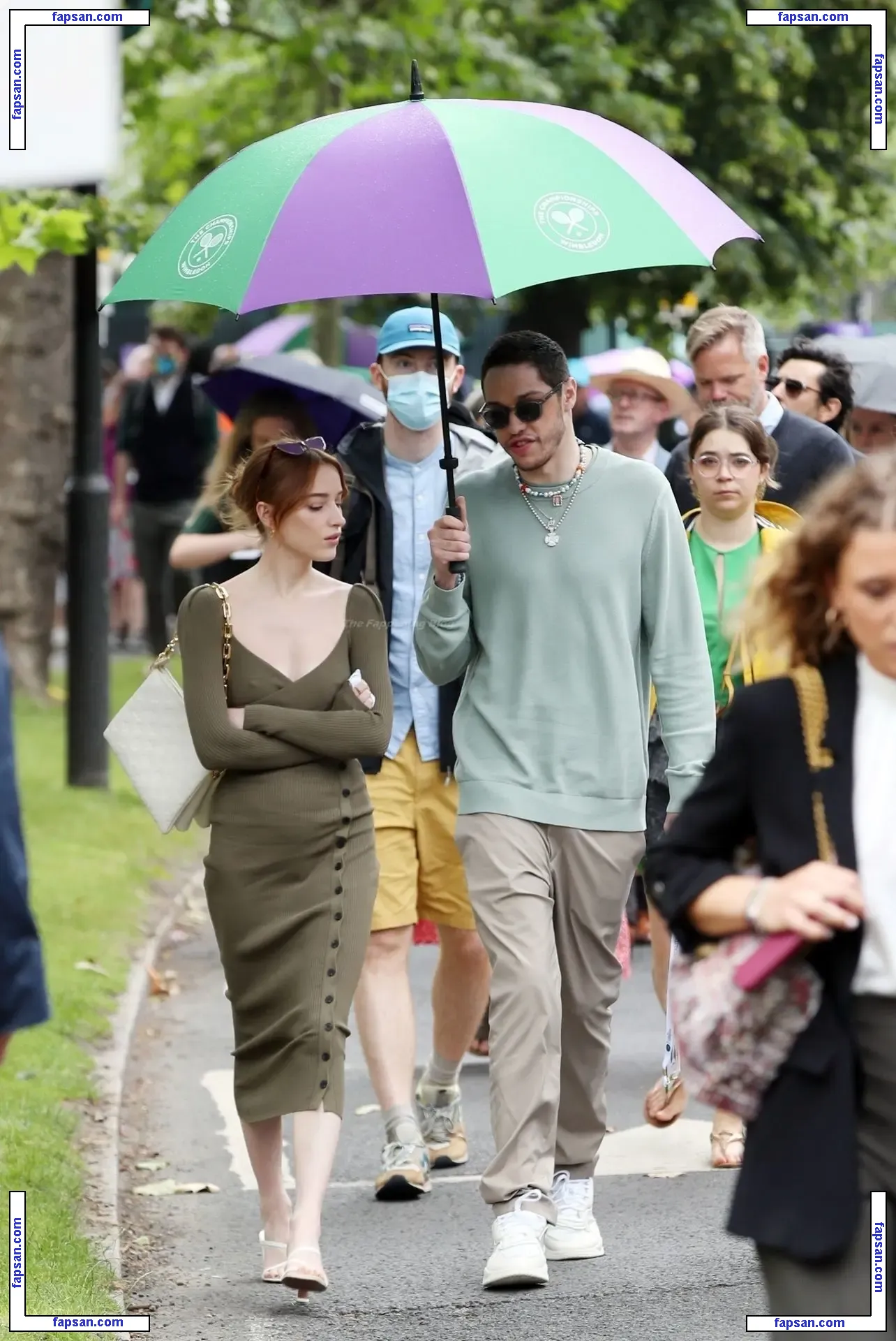 Phoebe Dynevor nude photo #0040 from OnlyFans