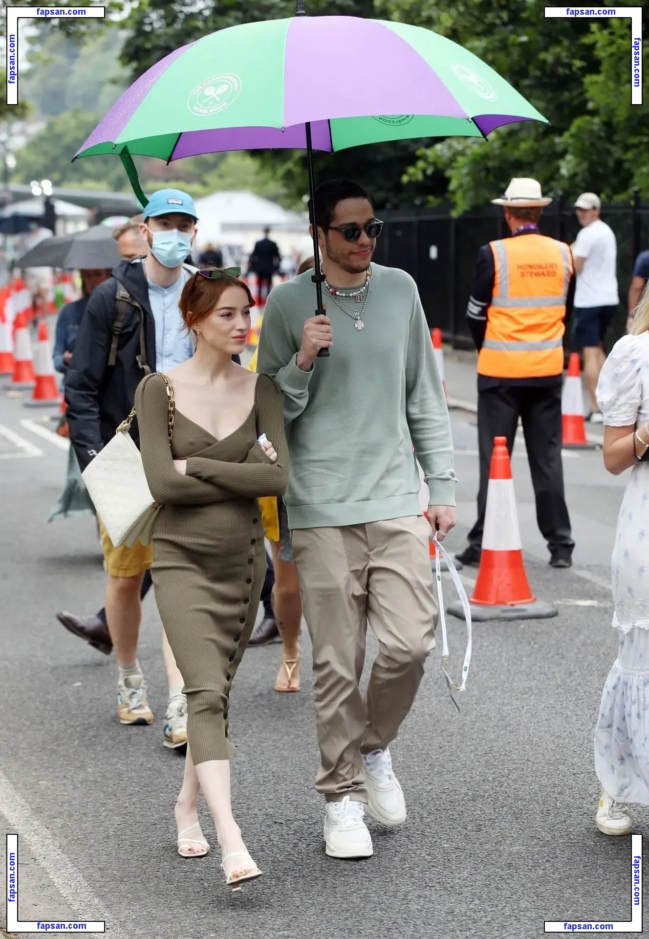 Phoebe Dynevor nude photo #0045 from OnlyFans