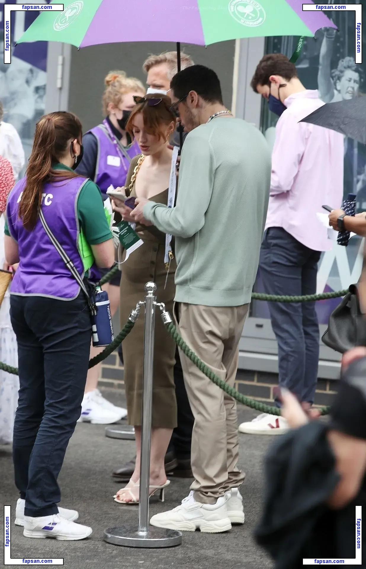 Phoebe Dynevor nude photo #0046 from OnlyFans