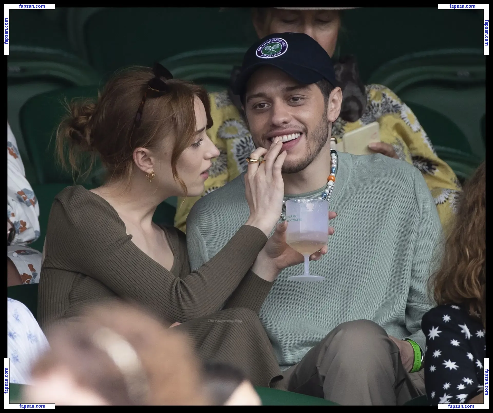 Phoebe Dynevor nude photo #0086 from OnlyFans