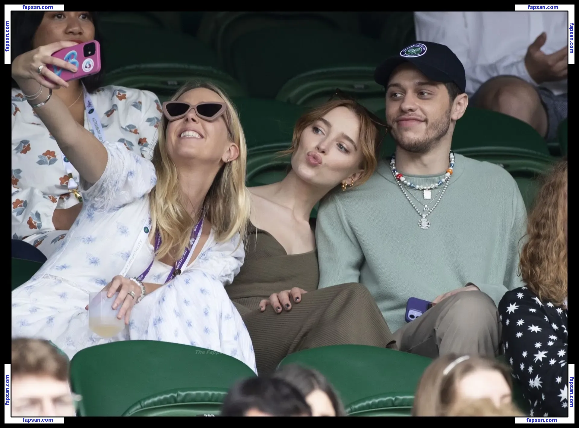 Phoebe Dynevor nude photo #0097 from OnlyFans