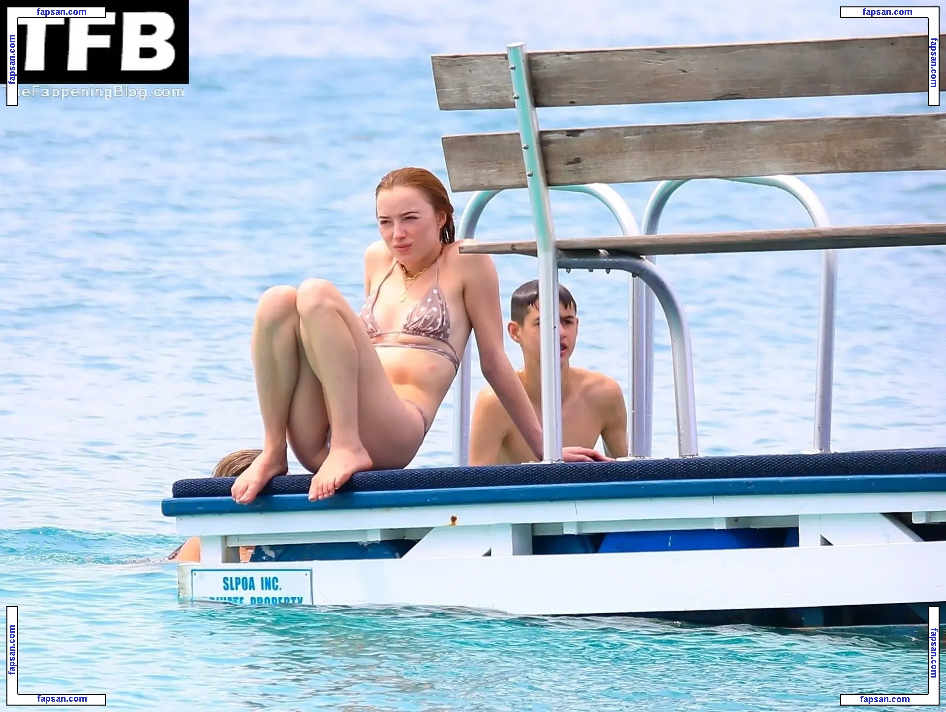 Phoebe Dynevor nude photo #0129 from OnlyFans