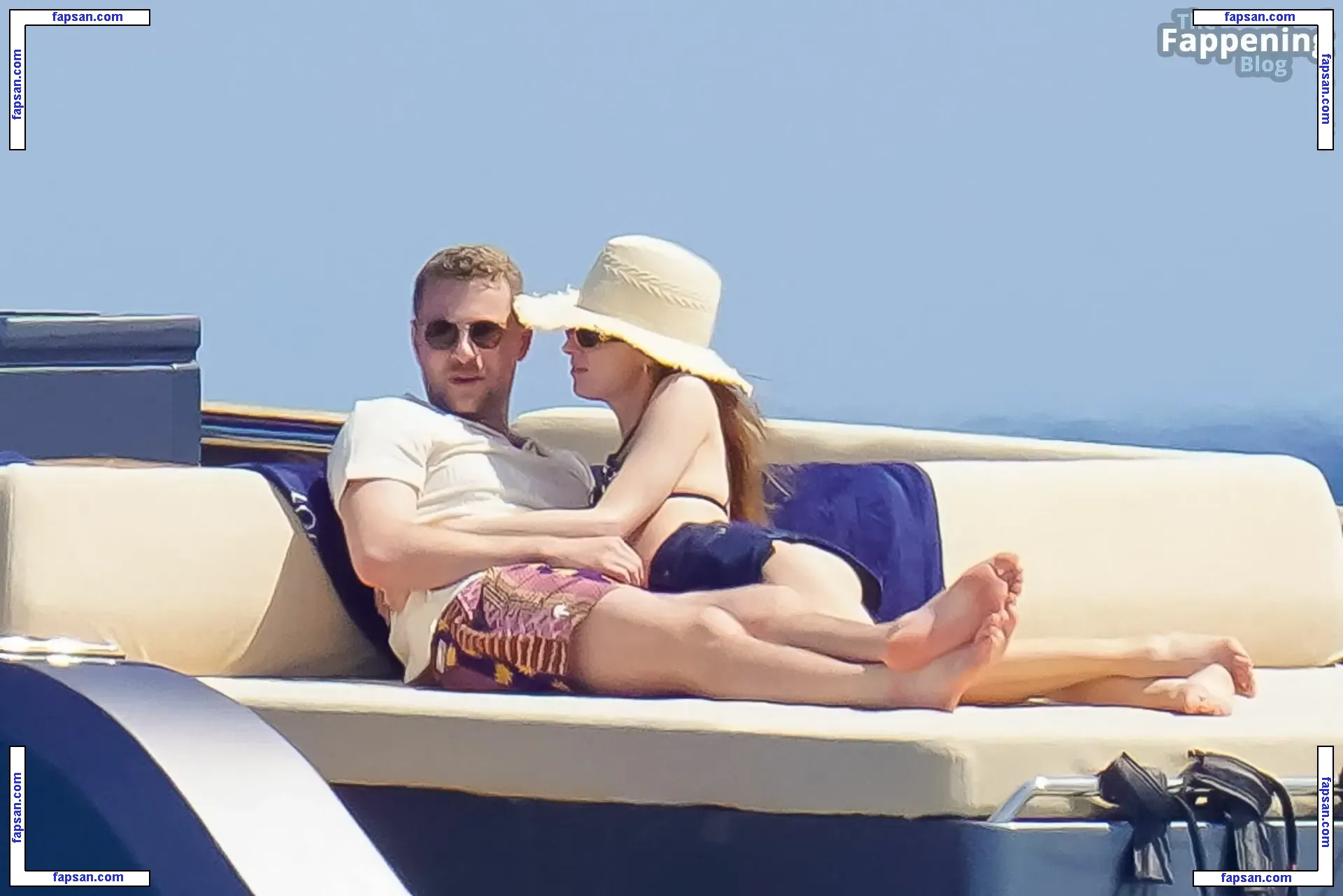 Phoebe Dynevor nude photo #0210 from OnlyFans