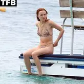 Phoebe Dynevor nude #0117