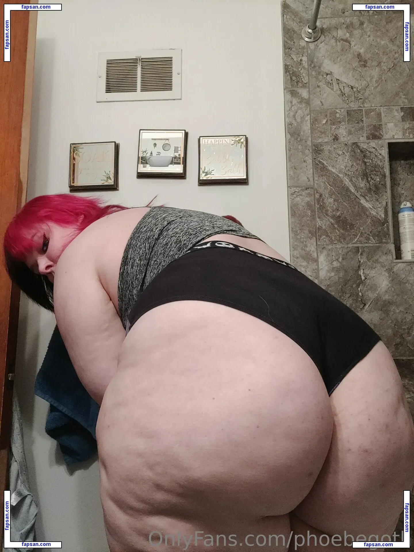phoebegoth nude photo #0081 from OnlyFans