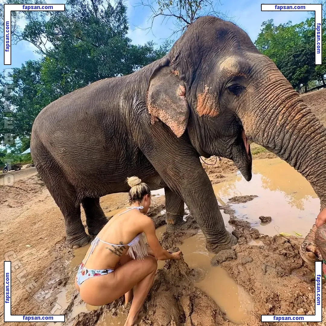 Pia Niedermeier голая фото #0006 с Онлифанс