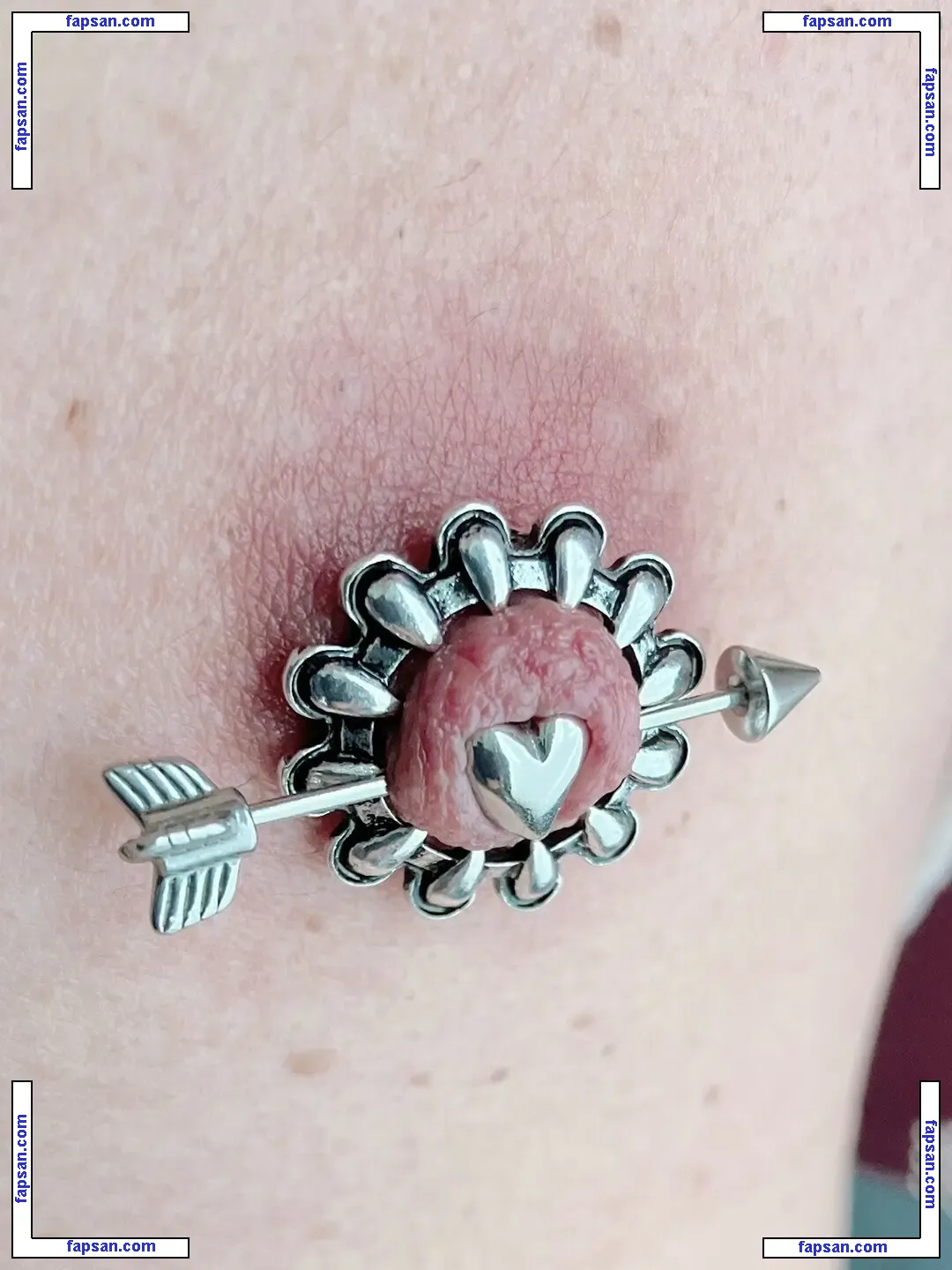 pierced_miyu nude photo #0009 from OnlyFans