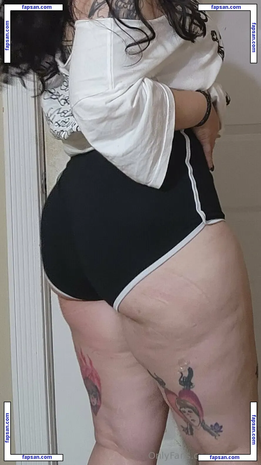 Pigxmilk nude photo #0047 from OnlyFans