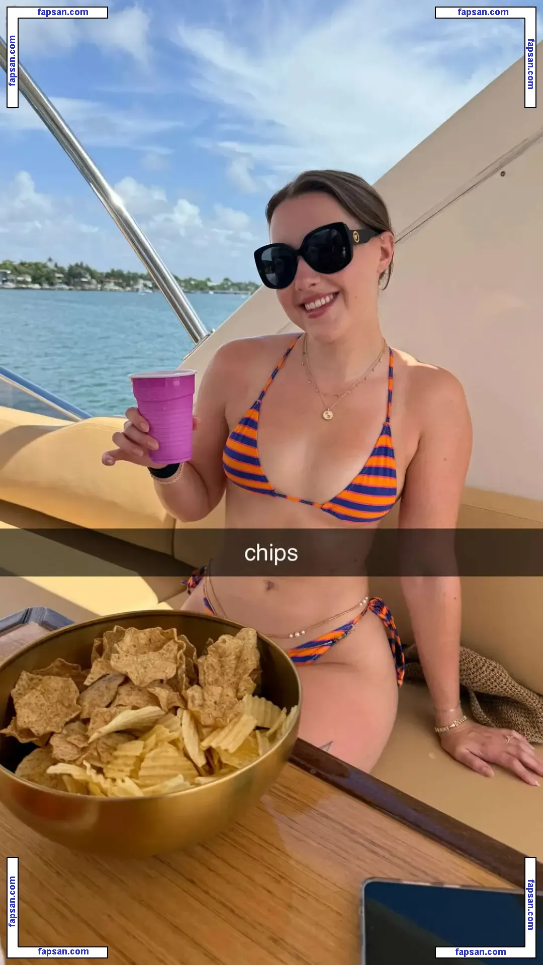 Pineapplebrat nude photo #1815 from OnlyFans