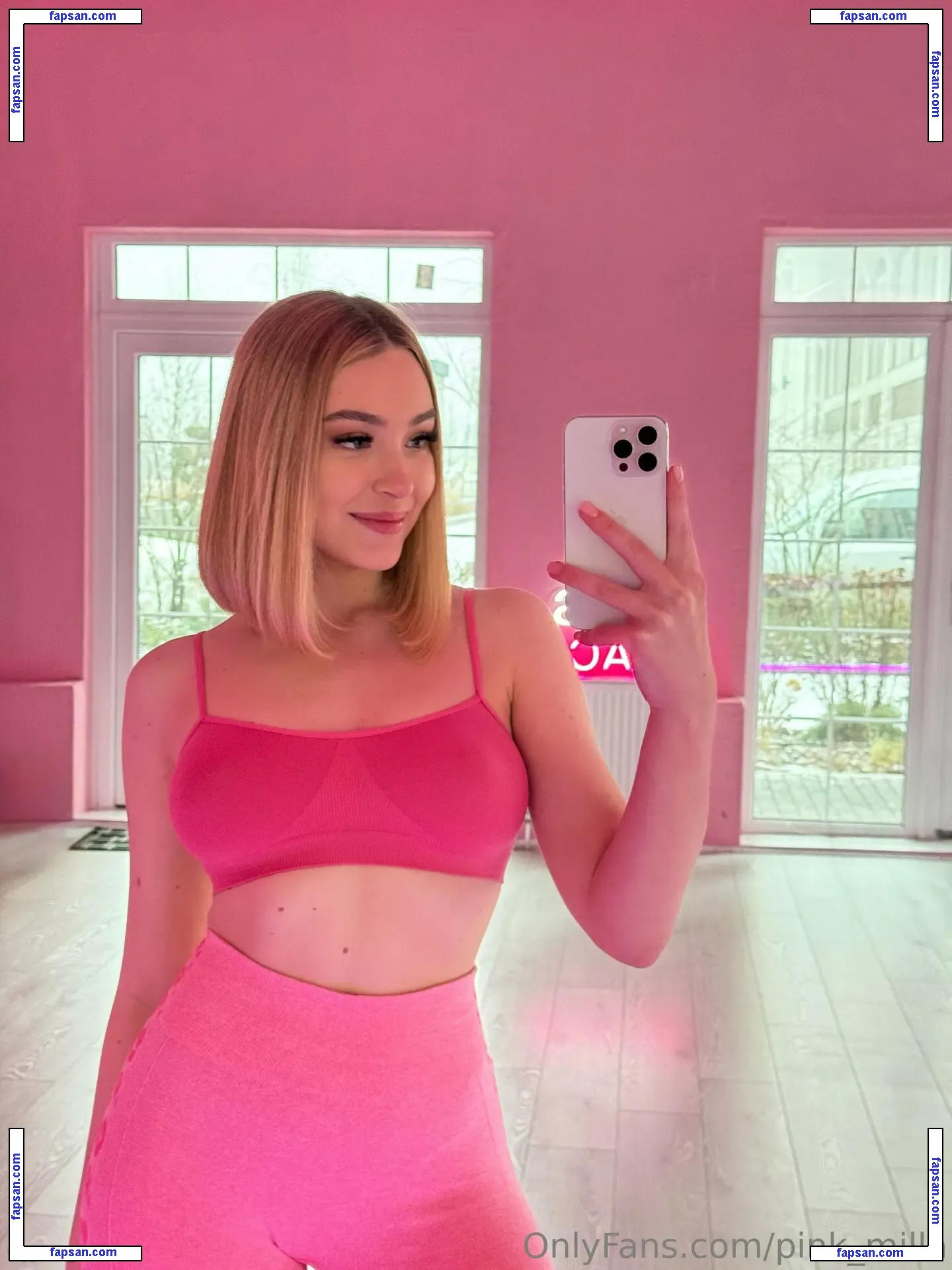 pink_milla nude photo #0003 from OnlyFans