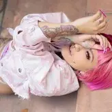 Pink Suicide голая #0001