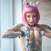 Pink Suicide голая #0071