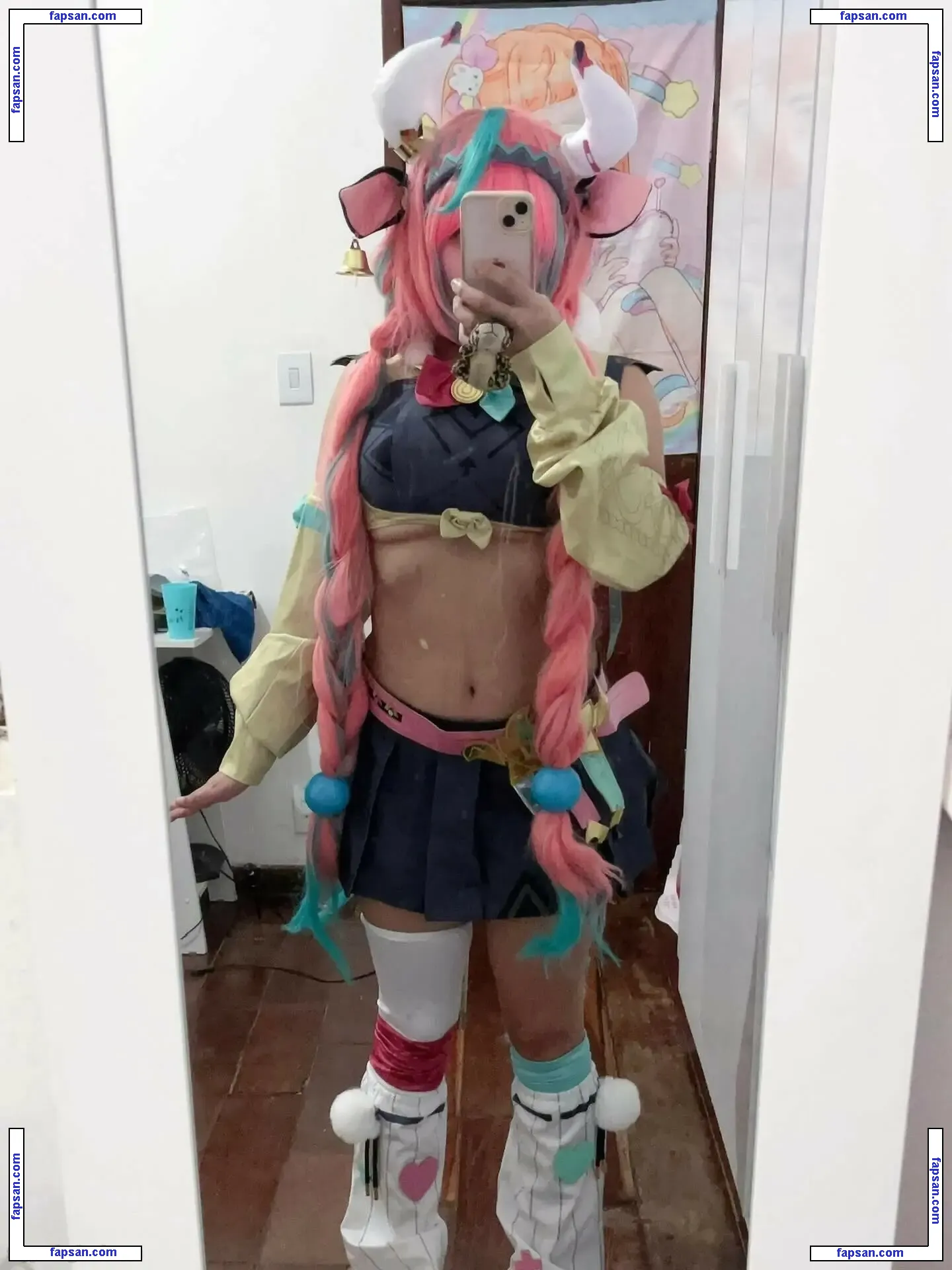 pinkstrawbells голая фото #0003 с Онлифанс