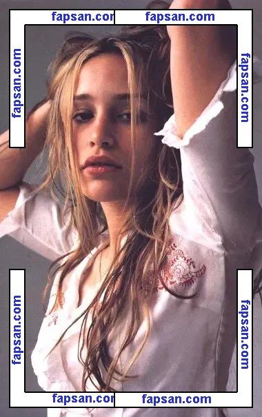 Piper Perabo nude photo #0032 from OnlyFans