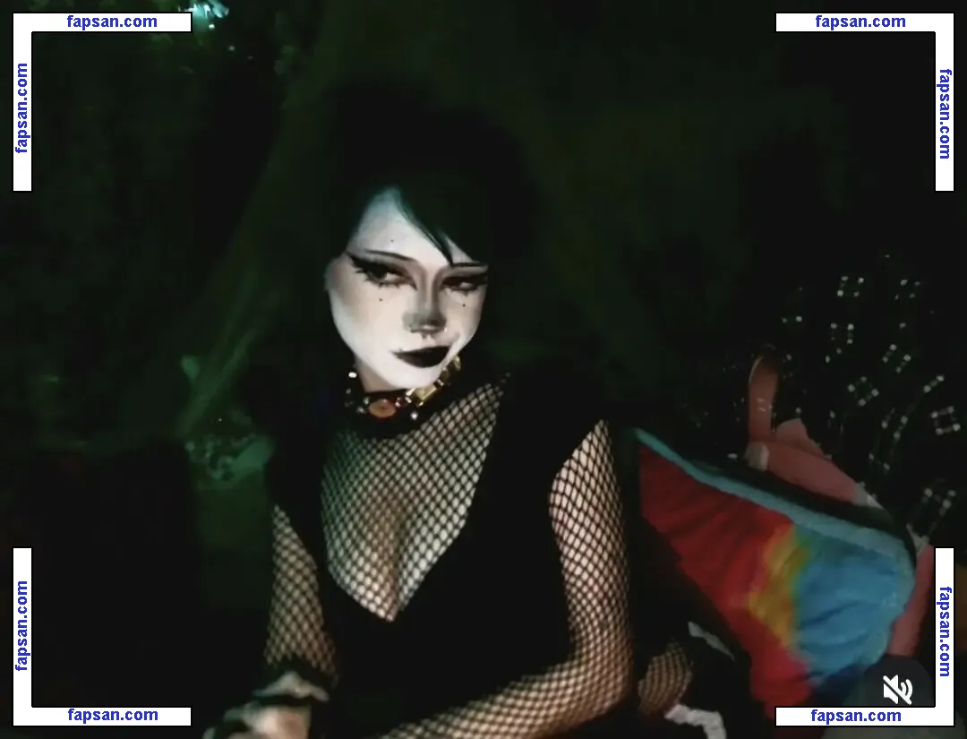 pipssqueakss nude photo #0205 from OnlyFans