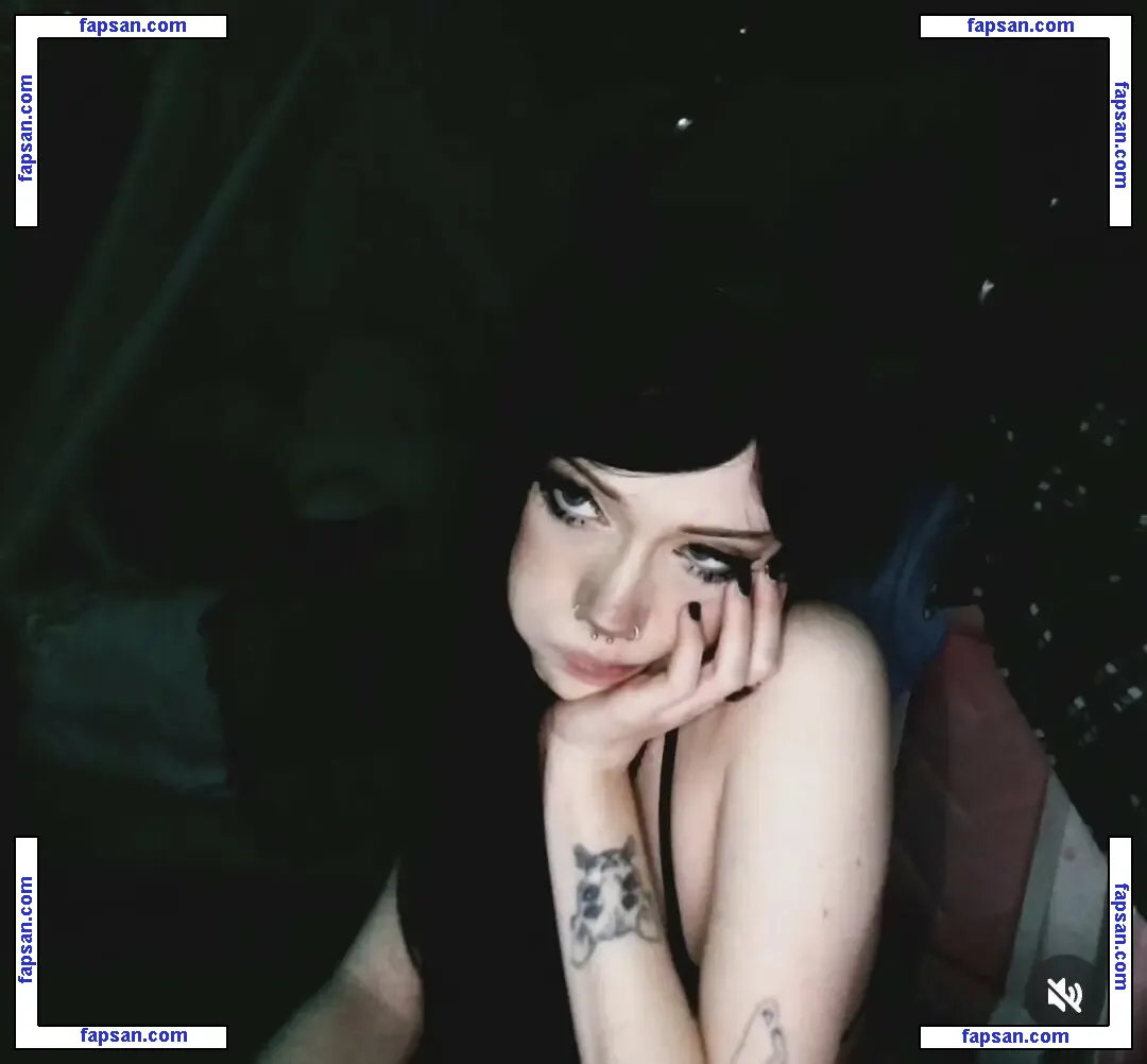 pipssqueakss nude photo #0216 from OnlyFans