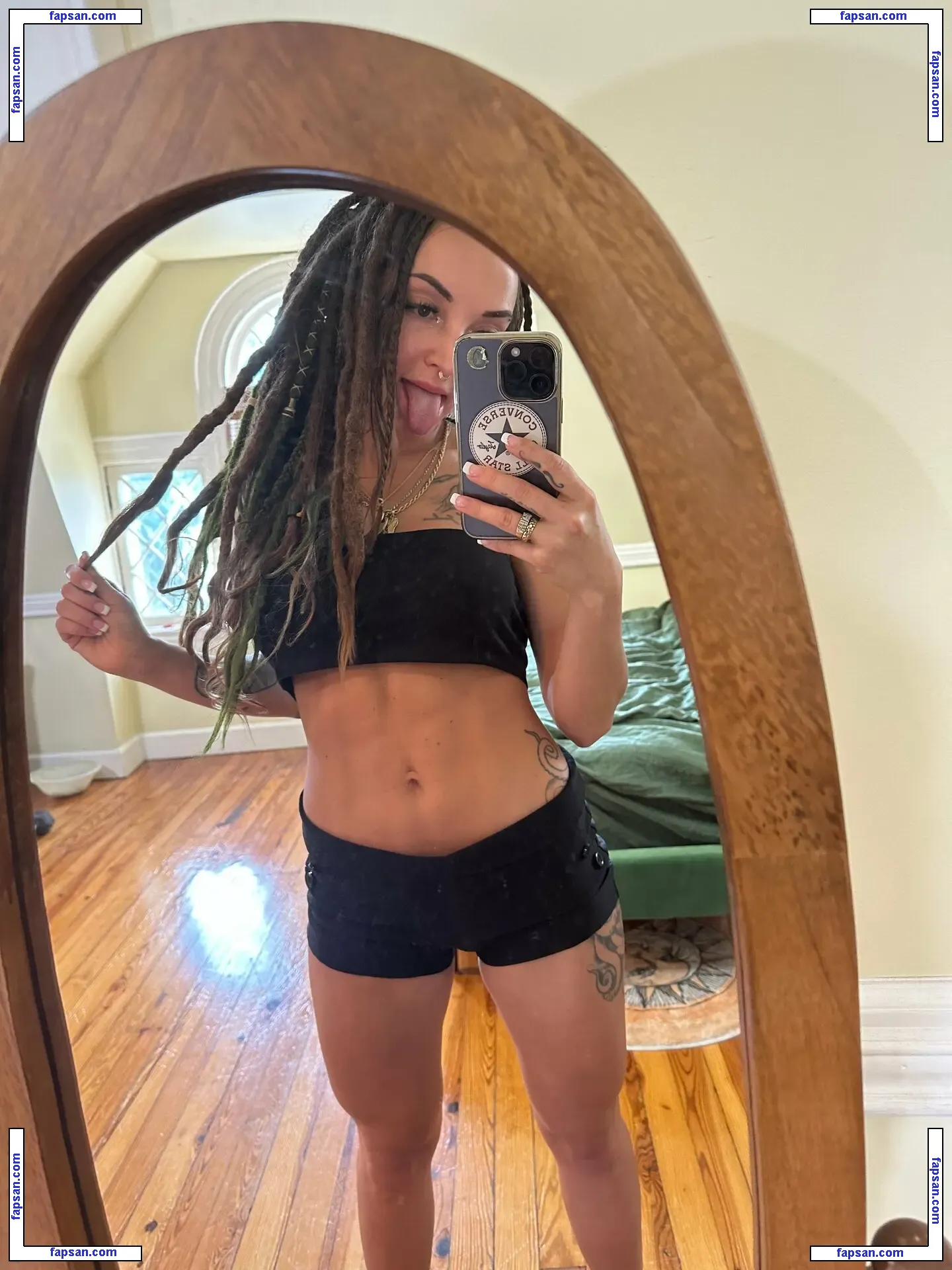 PizzaPussyPie nude photo #0585 from OnlyFans