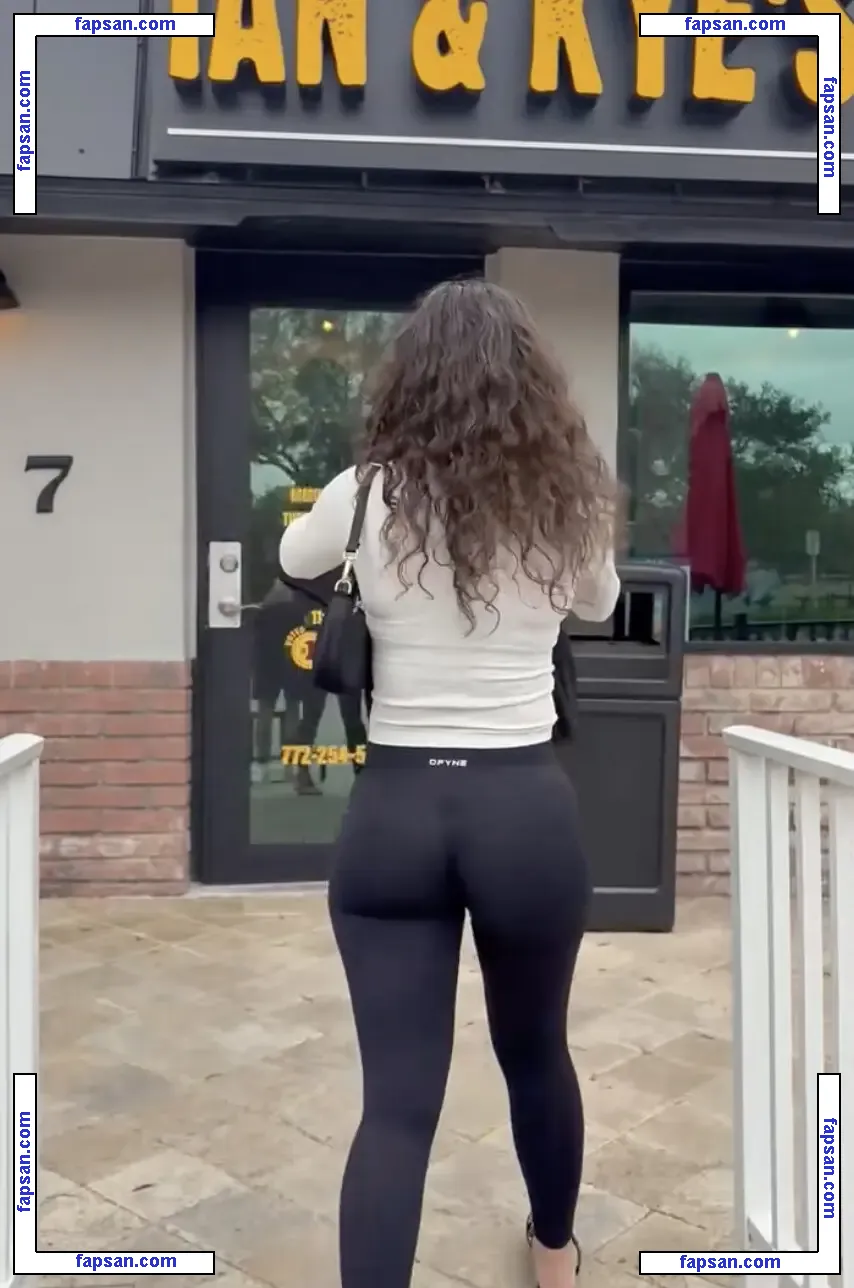 Pizzeria Baddies голая фото #0003 с Онлифанс