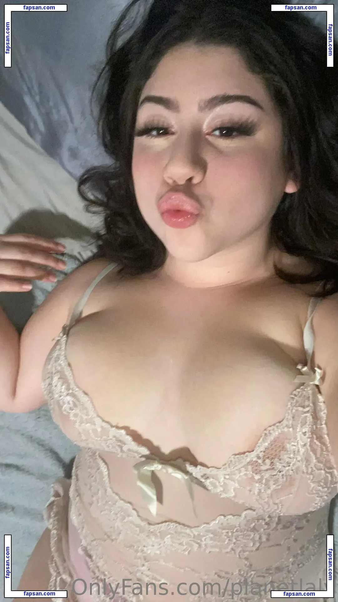 planetlaly голая фото #0014 с Онлифанс