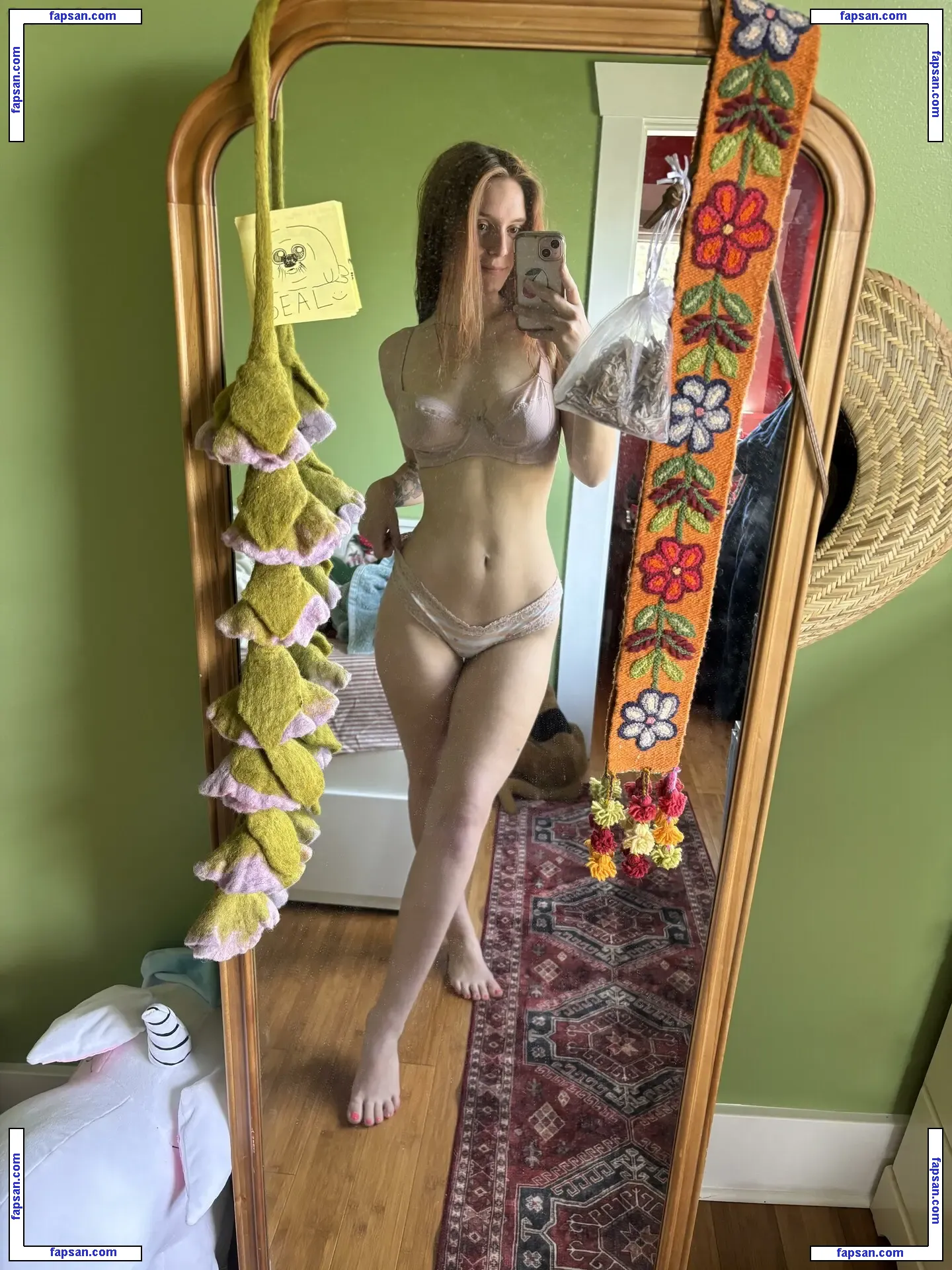 plantluvrrr nude photo #0196 from OnlyFans