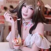 Plathong голая #0017