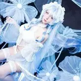 Plathong голая #0024