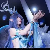 Plathong голая #0028