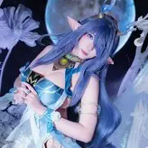 Plathong голая #0034