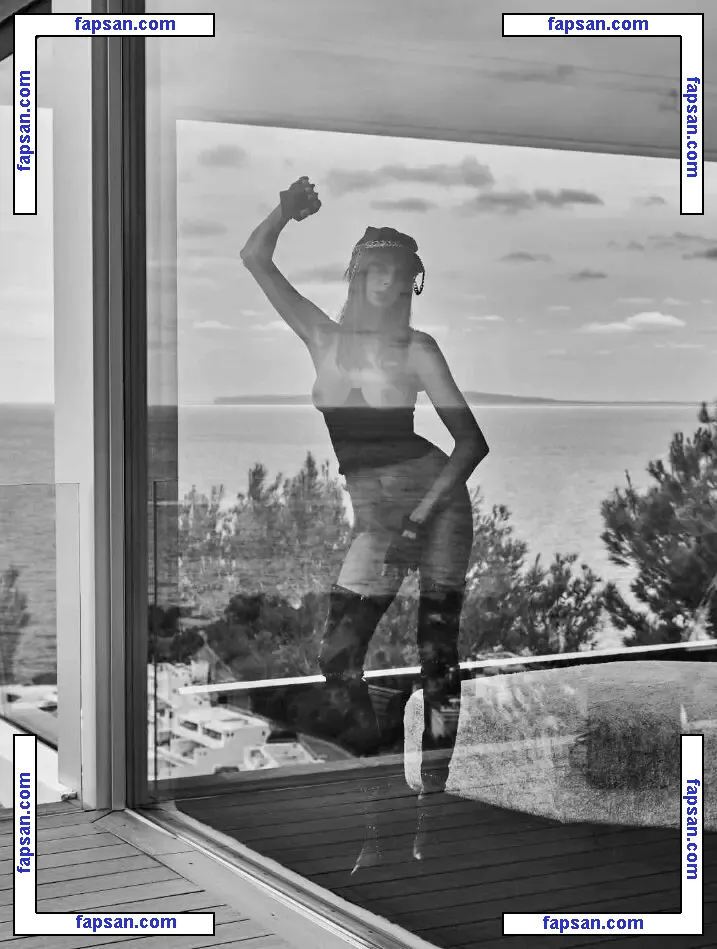 Playboy International nude photo #0944 from OnlyFans