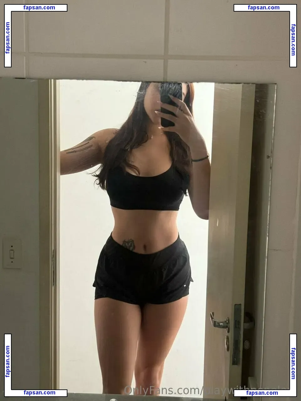 playwithpenelopi nude photo #0003 from OnlyFans