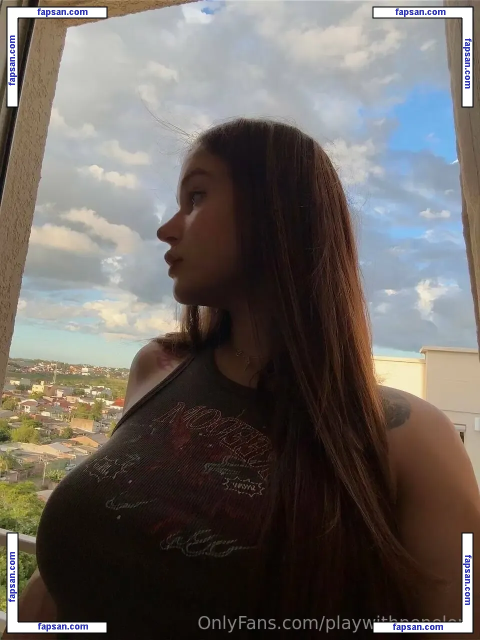 playwithpenelopi nude photo #0009 from OnlyFans