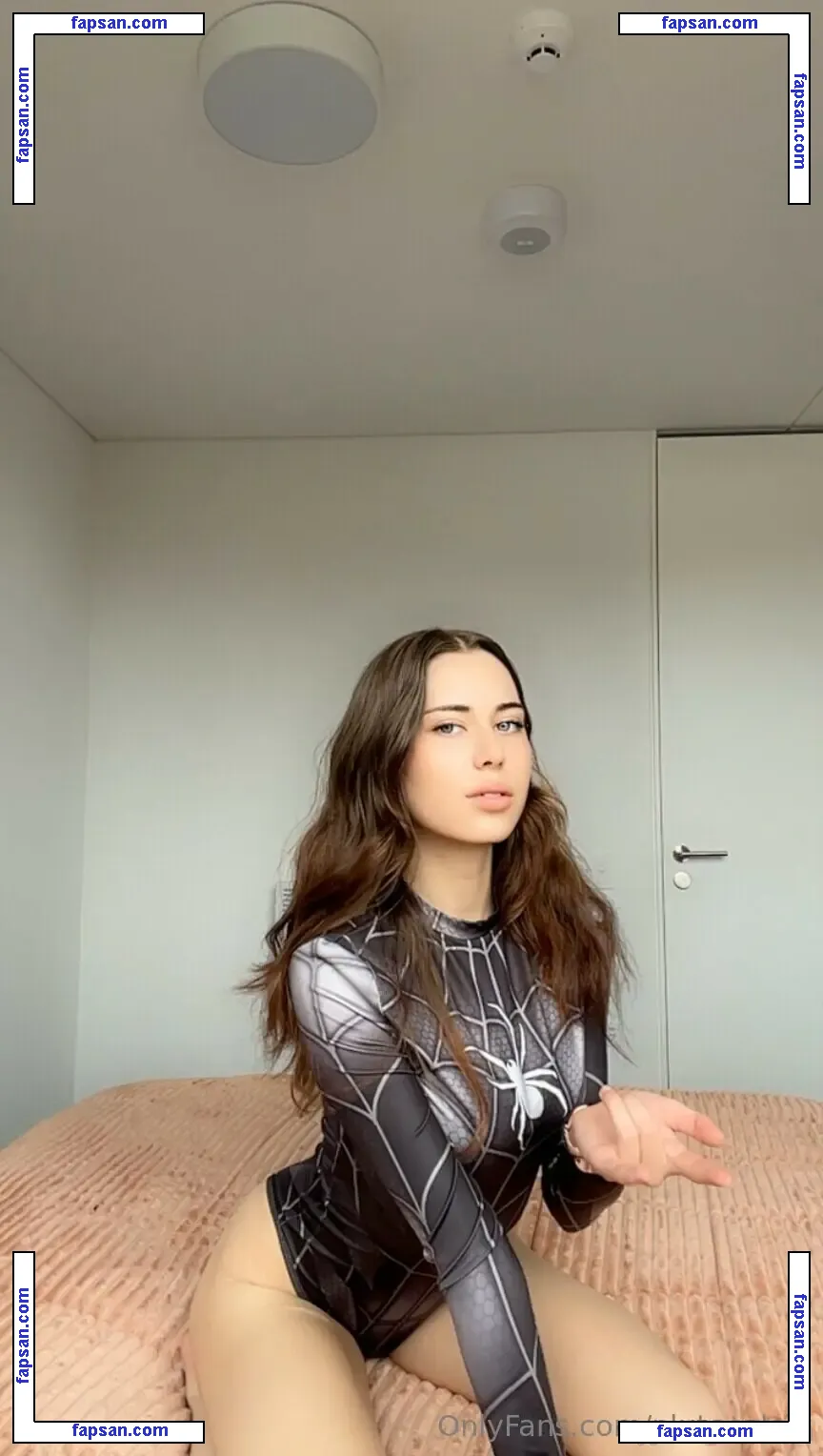 plutocalais nude photo #0027 from OnlyFans