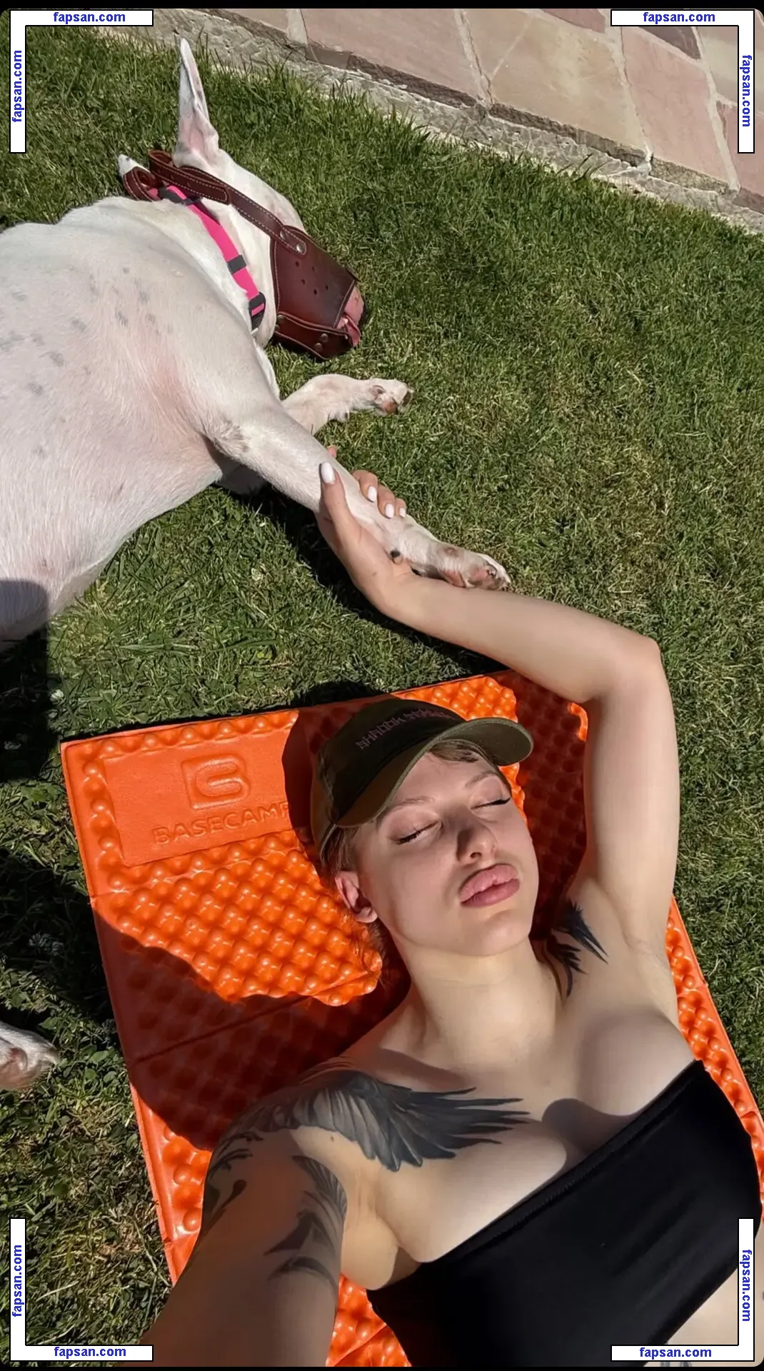 pol1no4ka88 nude photo #0002 from OnlyFans