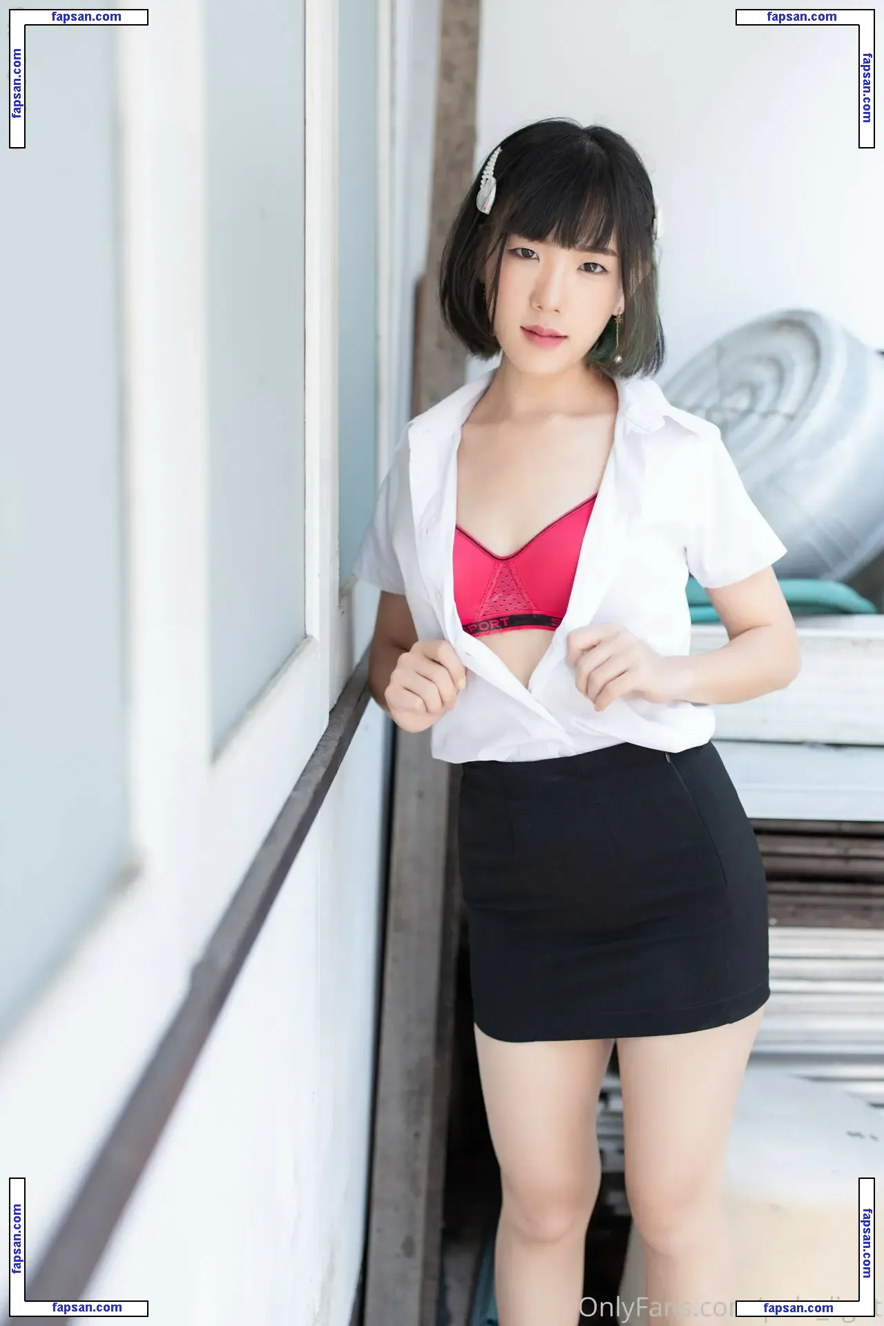 pole_light nude photo #0479 from OnlyFans