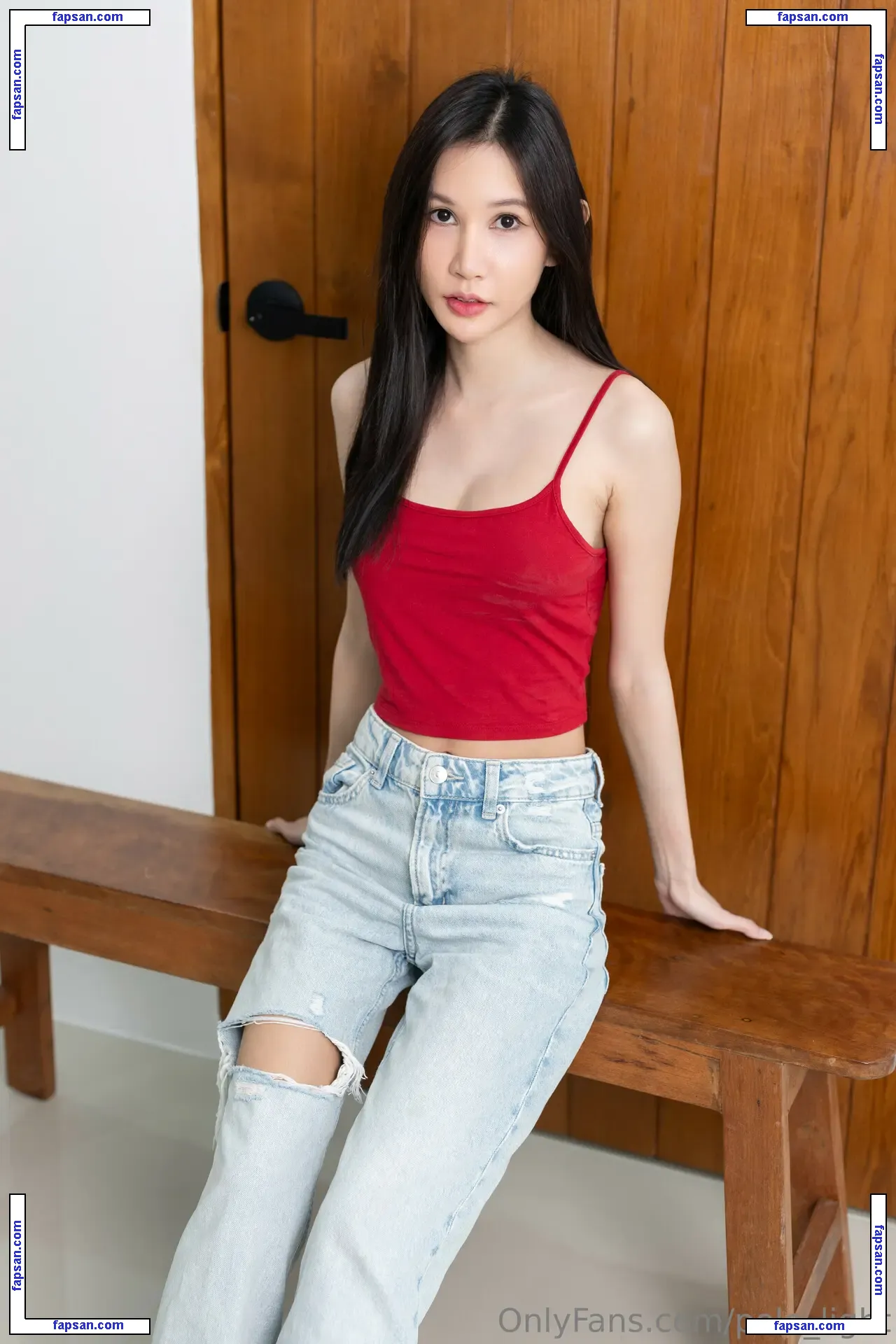 pole_light голая фото #0616 с Онлифанс