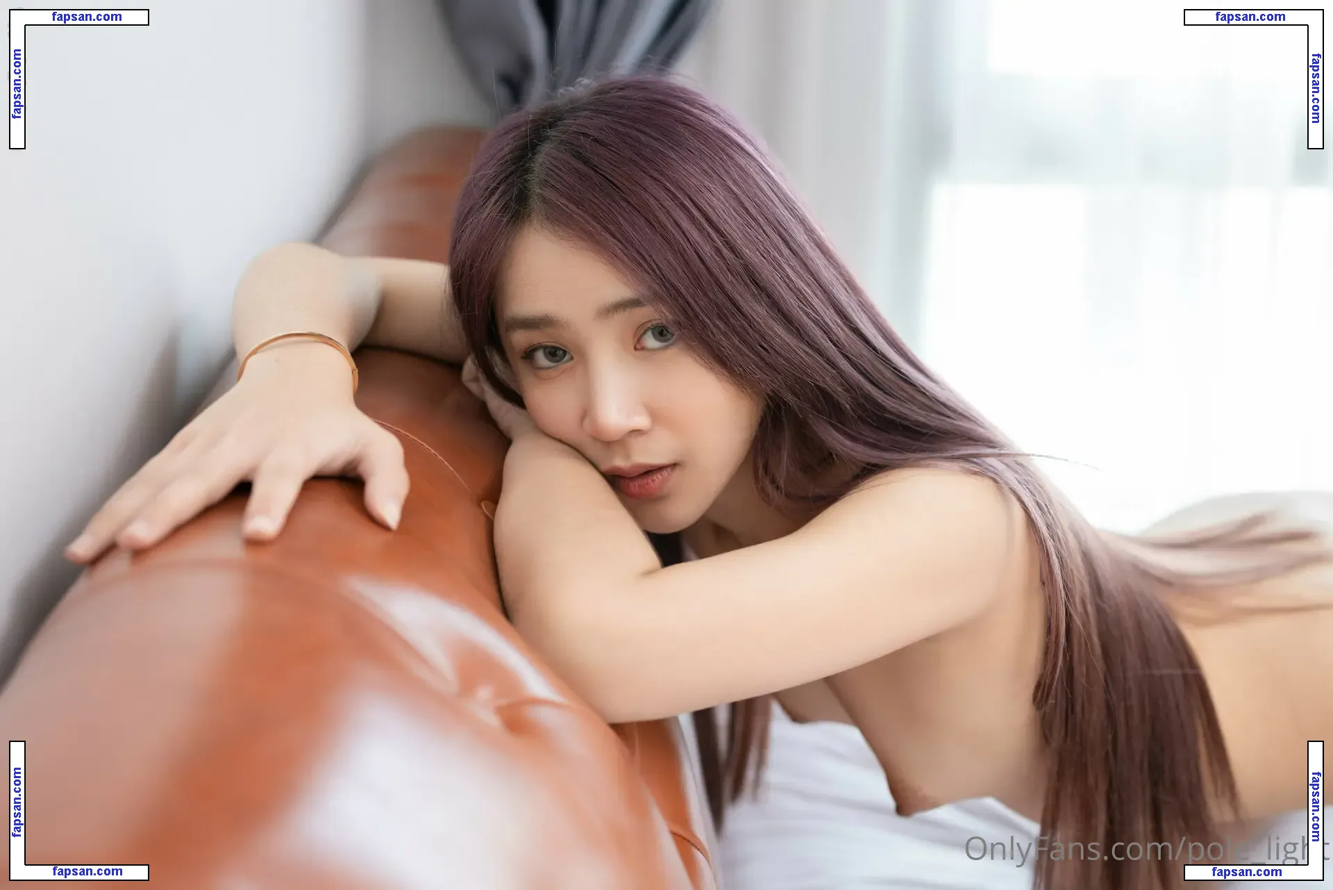 pole_light голая фото #0634 с Онлифанс