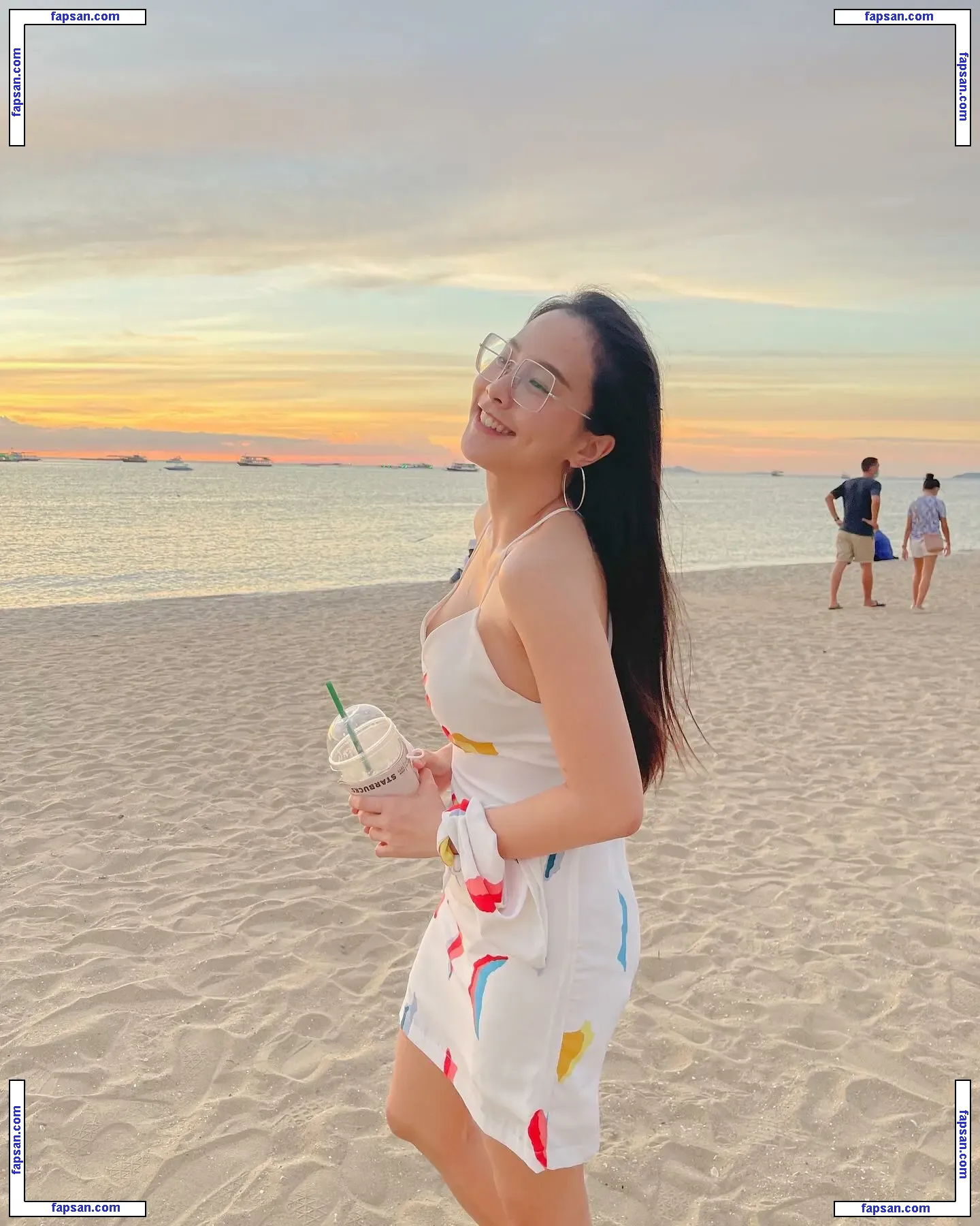 Political Ladies nude photo #0018 from OnlyFans