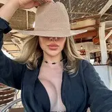 poly.dolly голая #0002