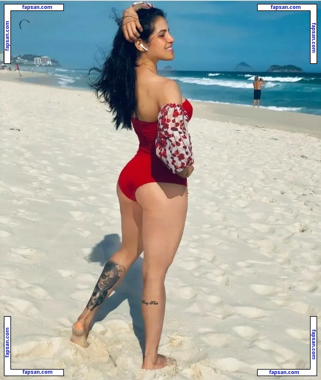 Polyana Viana nude photo #0017 from OnlyFans