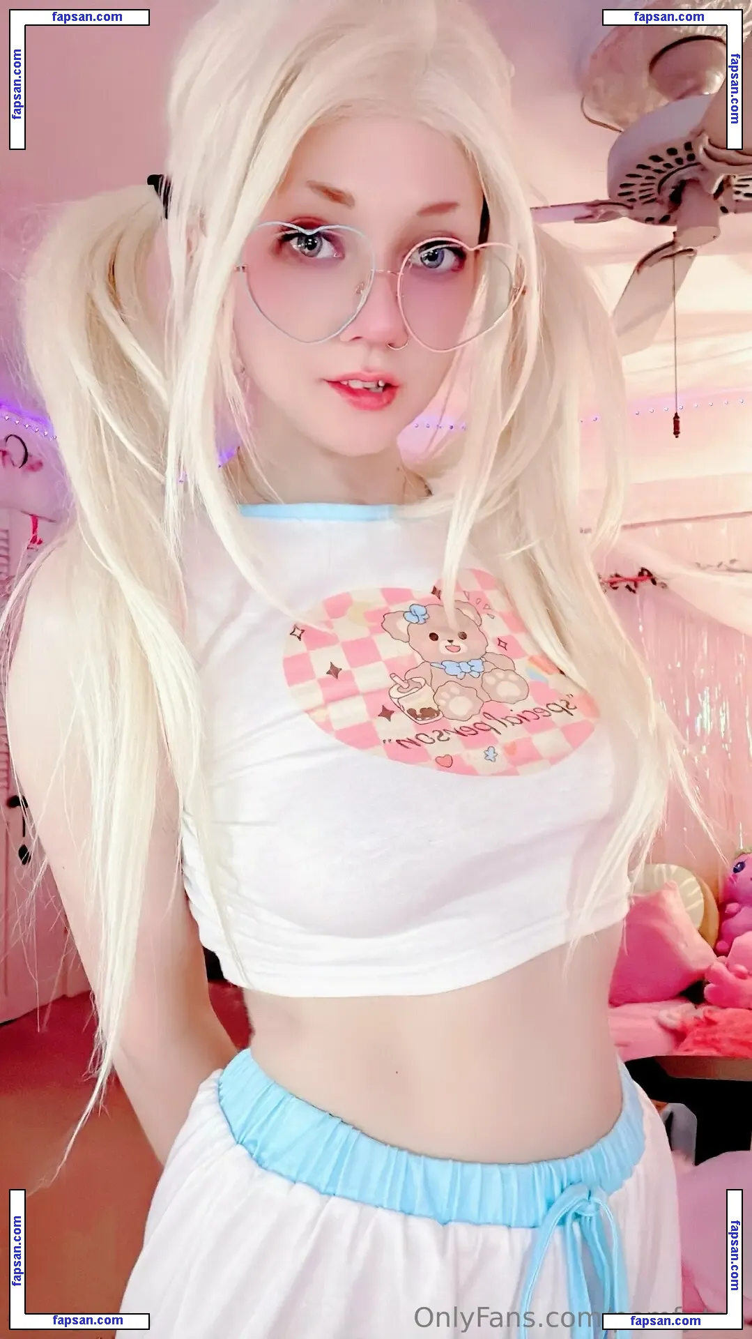 pomfy.tan nude photo #0041 from OnlyFans