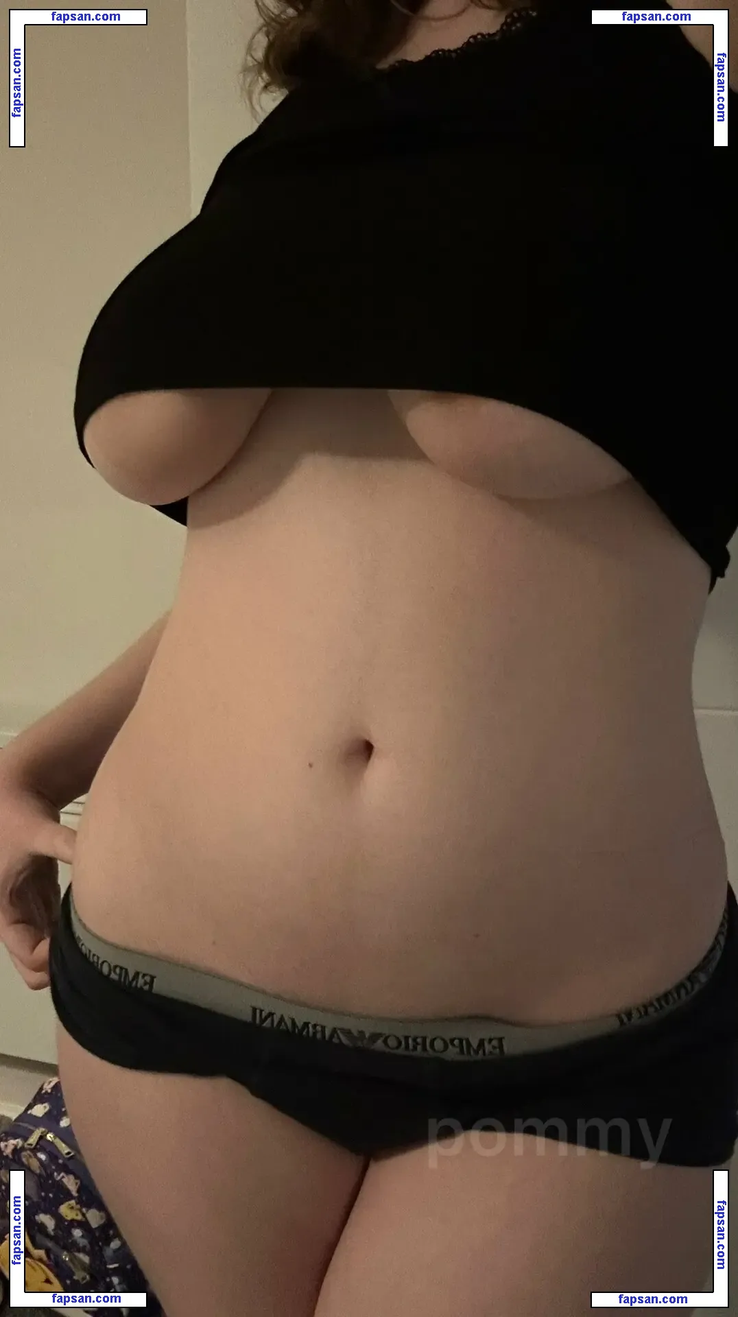 Pommy голая фото #0011 с Онлифанс