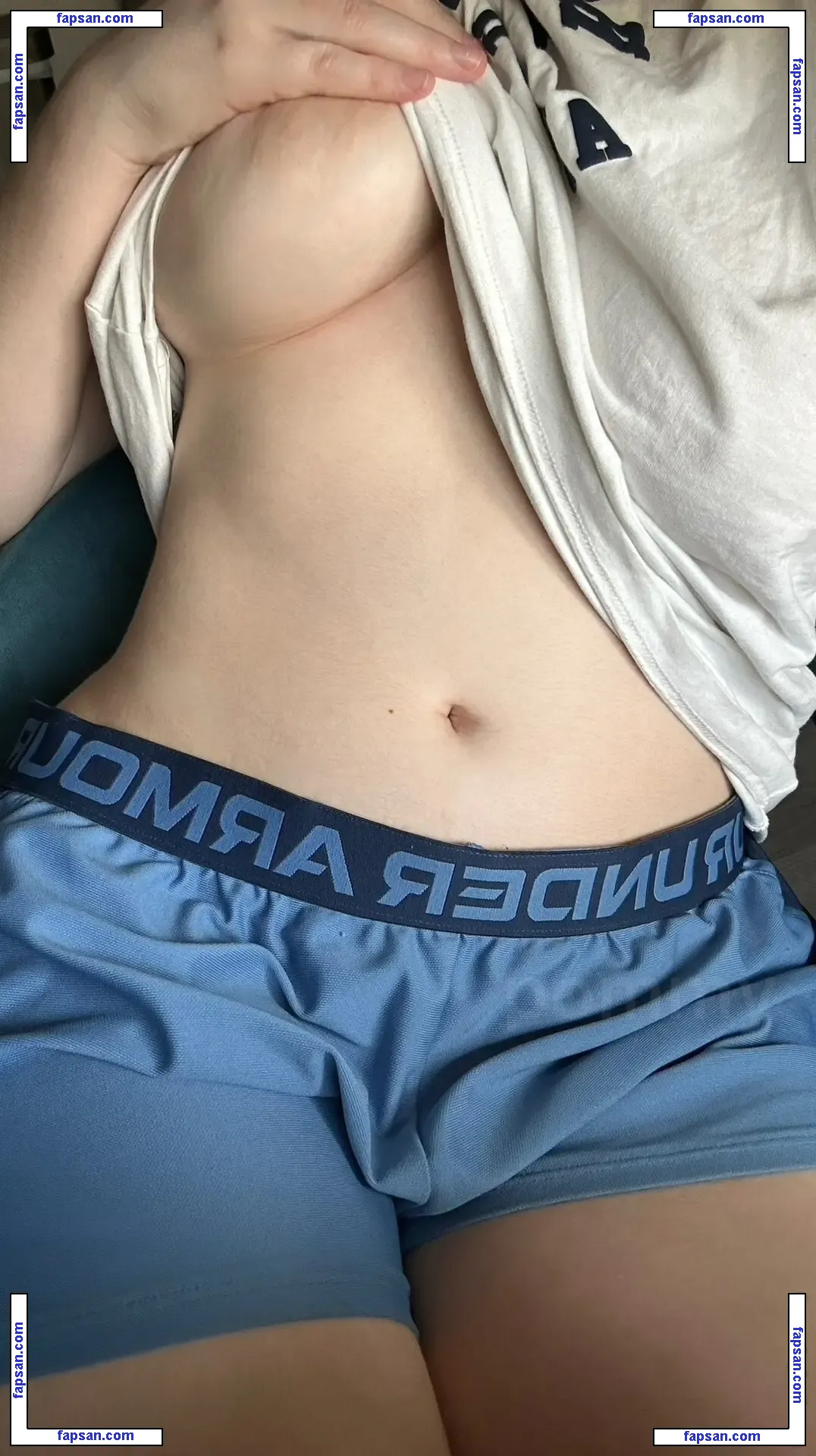 Pommy nude photo #0020 from OnlyFans