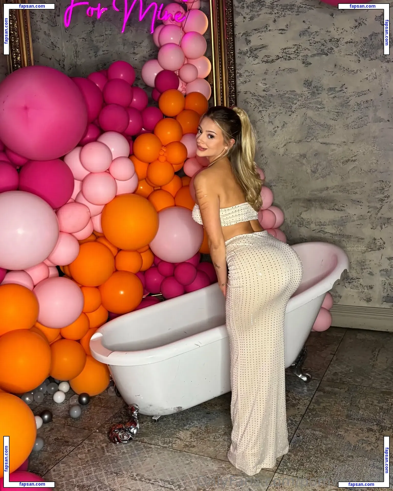 pomwm_free nude photo #0011 from OnlyFans